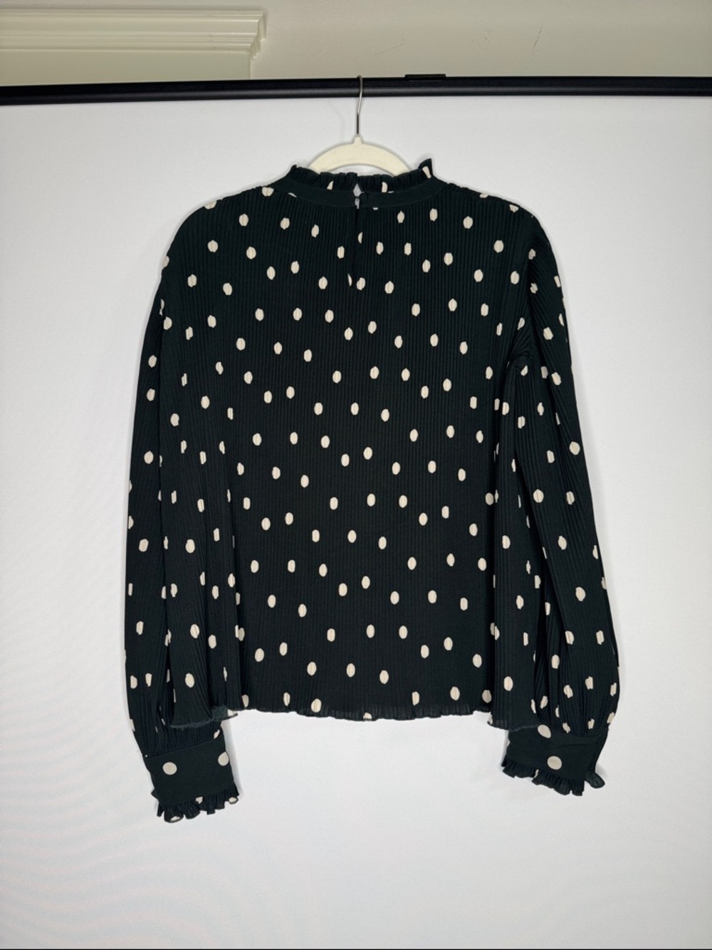 NWT Sezane Rosalinda Polka Dot Pleated Blouse - Size 8 (FR 40) - Picture 6 of 12